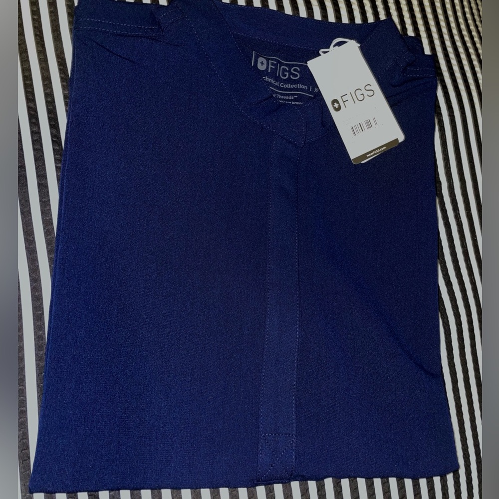 FIGS Rafaela Scrub Top